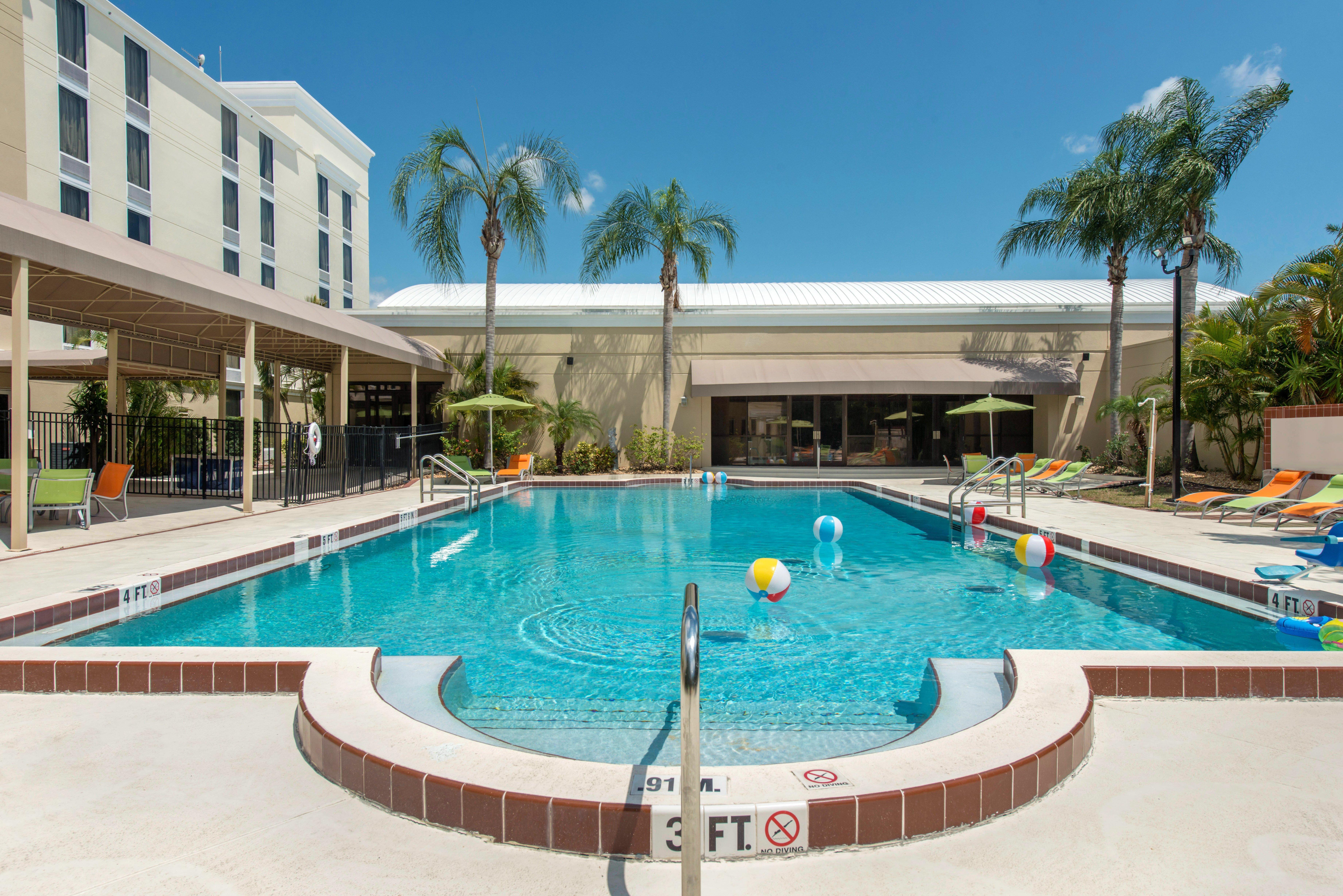 Holiday Inn Melbourne-Viera Conference Ctr By Ihg Exterior photo