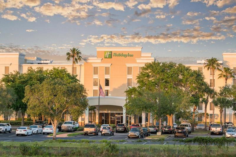 Holiday Inn Melbourne-Viera Conference Ctr By Ihg Exterior photo